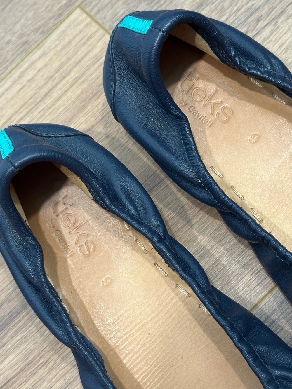 Tieks by Gavrieli Leather Foldable Ballet Flats Teal Soles in Navy Blue Size 9 - Picture 9 of 10